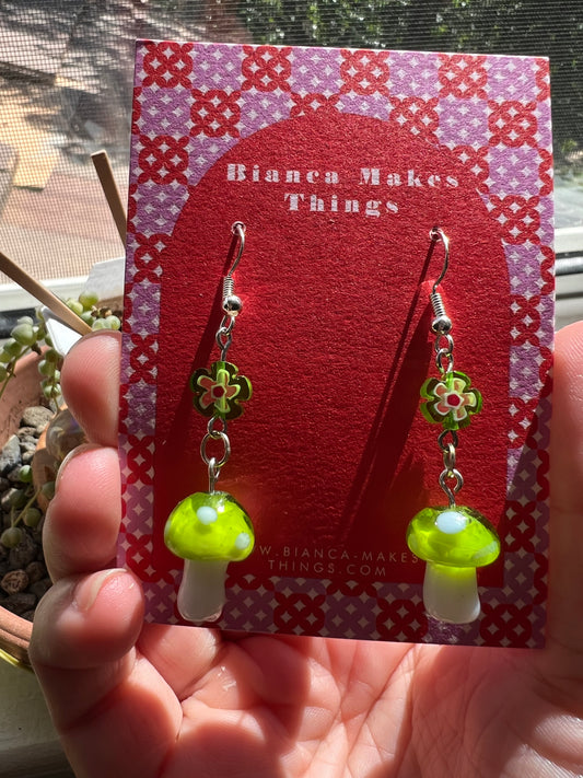 Glass green shrooms earrings 🍄